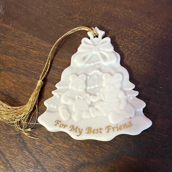 Lenox tree ornament, gold detailing - Picture 8 of 13
